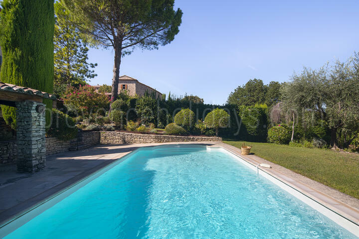 Charming Villa with Fantastic Views in Lacoste