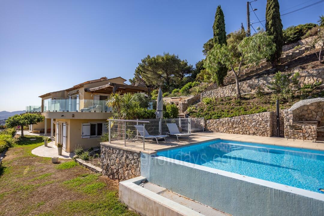 Prachtige villa met zwembad dicht bij Carqueiranne 7 - La Villa du Var: Villa: Pool