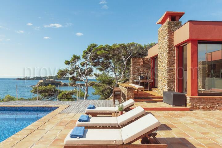 Stunning Villa with Private Beach in Giens 3 - Villa Aurora: Villa: Exterior