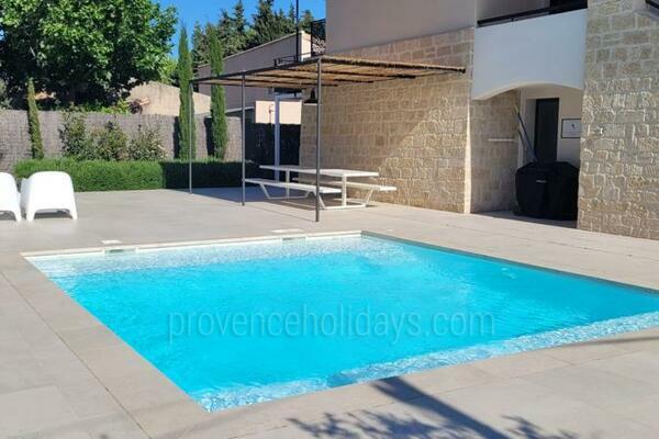 Huisdiervriendelijke villa met verwarmd zwembad in Maussane-les-Alpilles