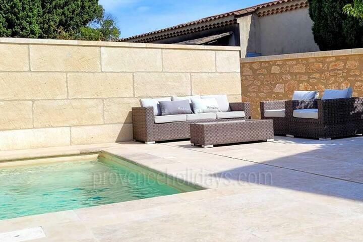 Pet-Friendly Villa with Air Conditioning in Maussane