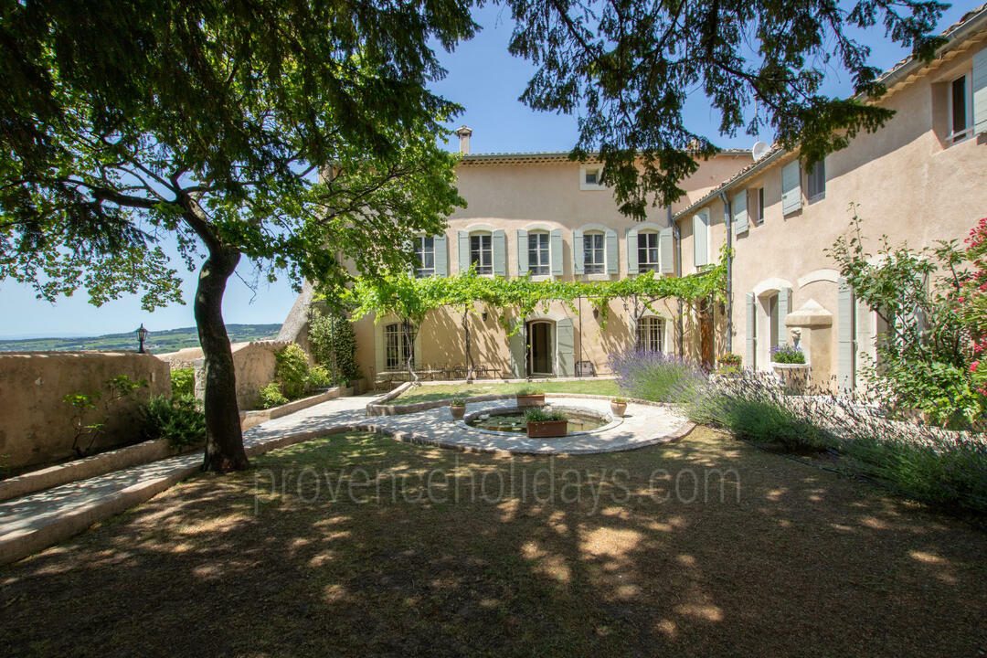 Uitzonderlijk historisch pand in de Mont Ventoux-vallei 4 - Château des Templiers: Villa: Exterior