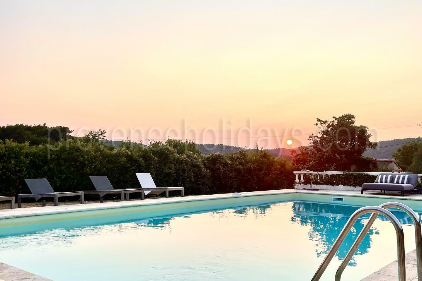 Superbe propriété familiale, au cœur de la Provence Verte -2 - Villa d\'Angogne: Villa: Pool