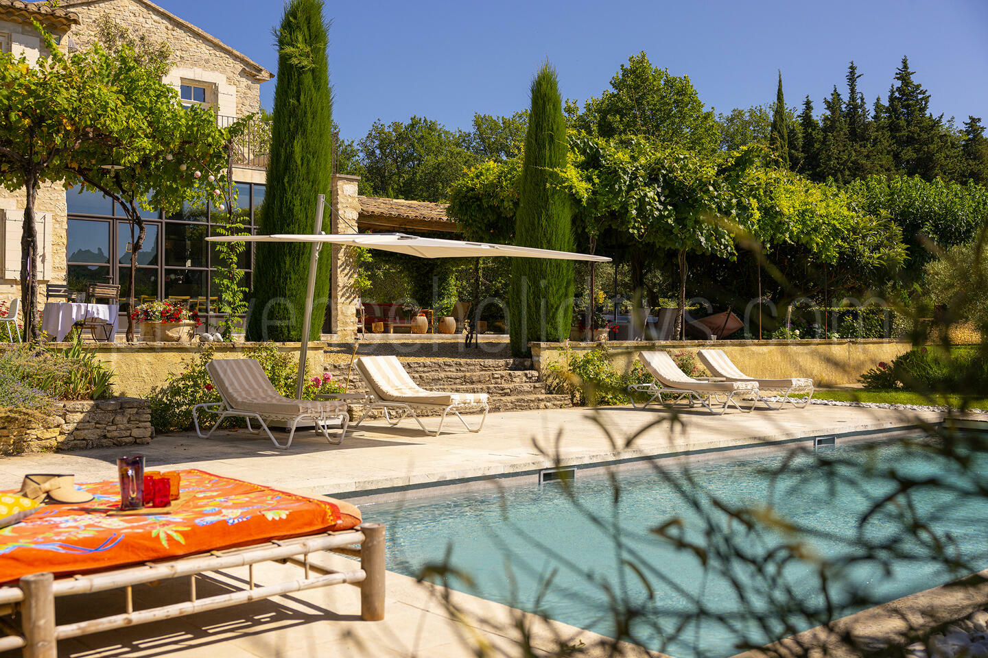 Stone-Built Mas with Lush Gardens and Modern Luxuries 1 - Mas de Goult: Villa: Pool