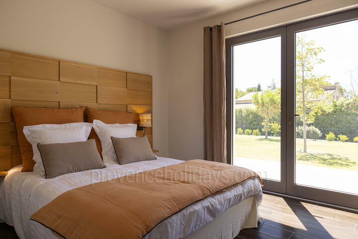 Moderne villa voor maximaal 10 gasten in slaapkamers met airconditioning en verwarmd zwembad 3 - Mas Estelle: Villa: Interior
