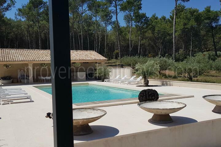 Villa in the heart of the Alpilles National Park