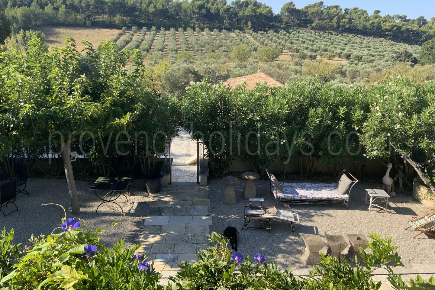 Holiday rental in the Alpilles in Provence -1 - Maison Mouriès: Villa: Exterior