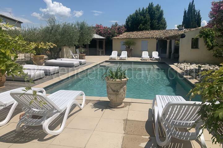 Location de vacances en Provence 3 - Mas de Mazette: Villa: Pool