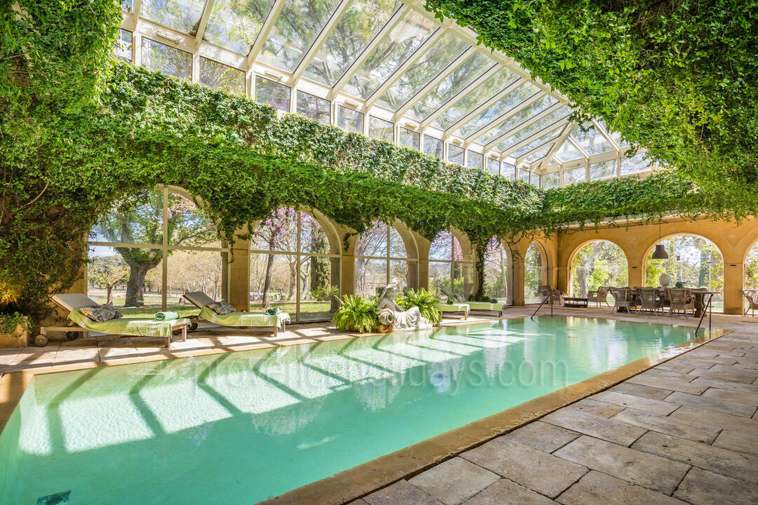 Domaine de luxe avec 3 propriétés et 3 piscines 5 - Domaine de Luberon: Villa: Pool