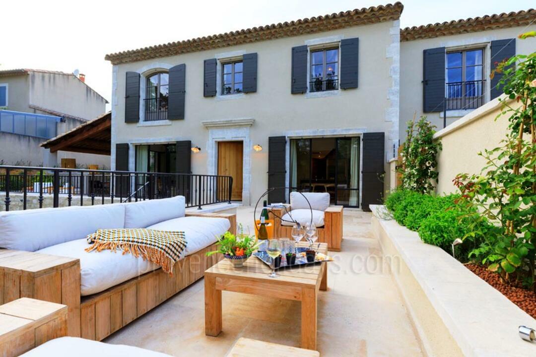 Modern Holiday Home with Heated Pool 7 - Maison Alice: Villa: Exterior