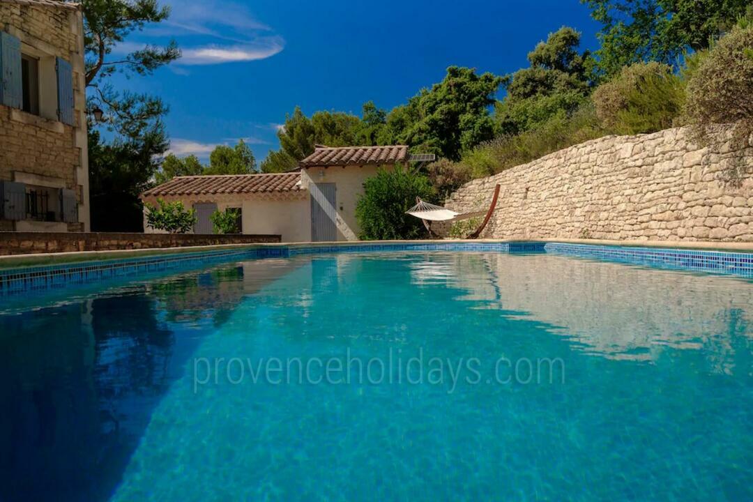 Maison de vacances moderne avec maison d'hôtes à Saint-Rémy-de-Provence 16 - Maison Provence: Villa: Pool
