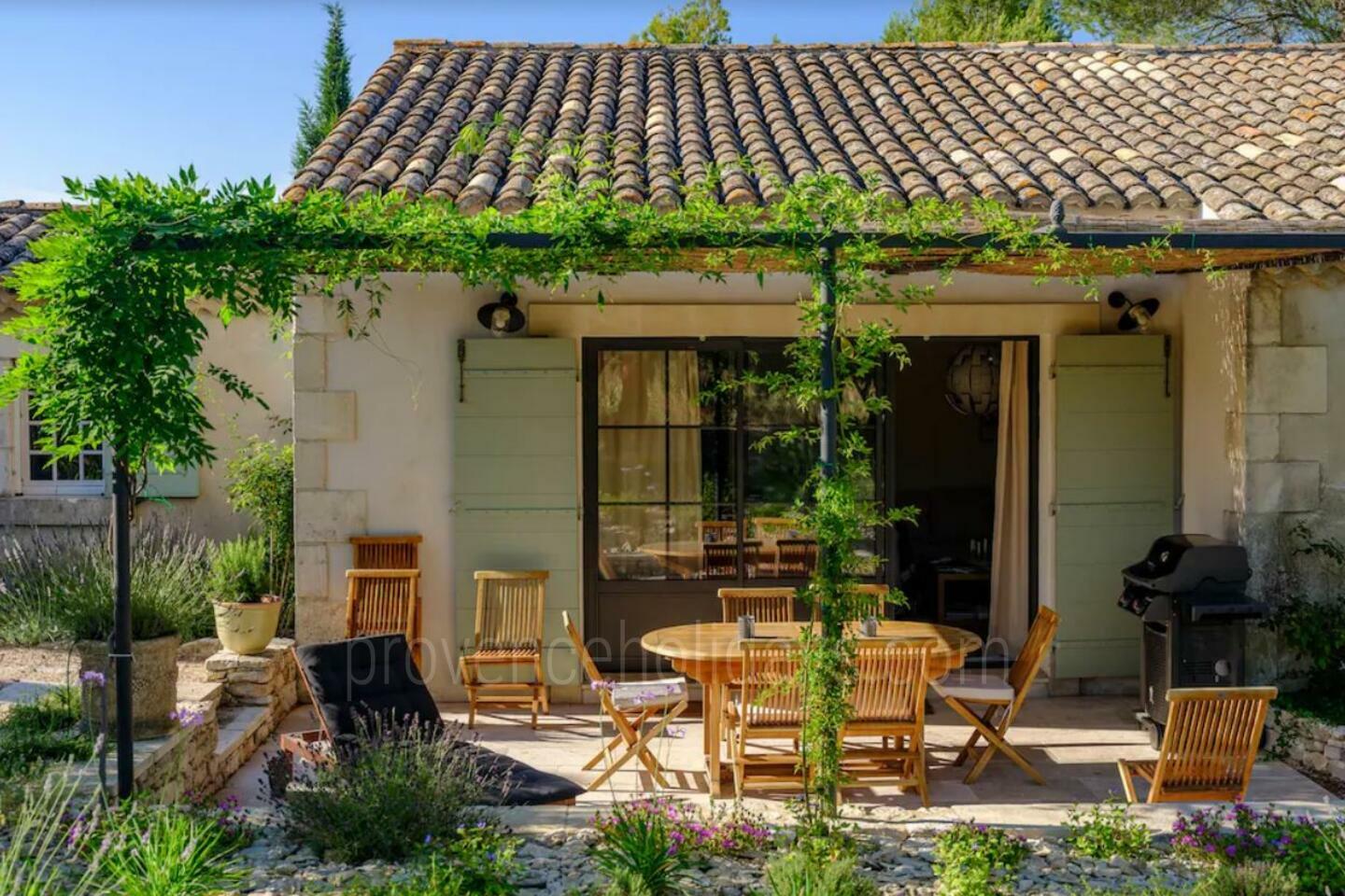 Moderne Villa mit Klimaanlage in Saint-Rémy-de-Provence 1 - Villa Rémy: Villa: Exterior