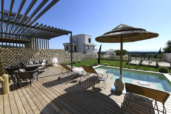 Stunning Holiday Rental with Air Conditioning in Avignon