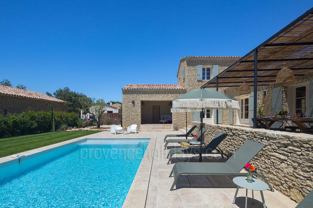 Beautiful Holiday Rental with Air Conditioning near Gordes 5 - Mas de Fontblanche: Villa: Pool