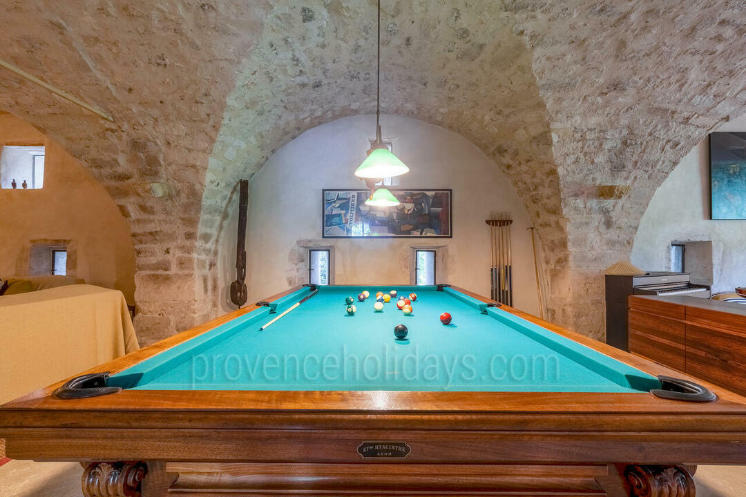 Authentisches Anwesen mit beheiztem Pool zu verkaufen 7 - Bergerie: Villa: Interior