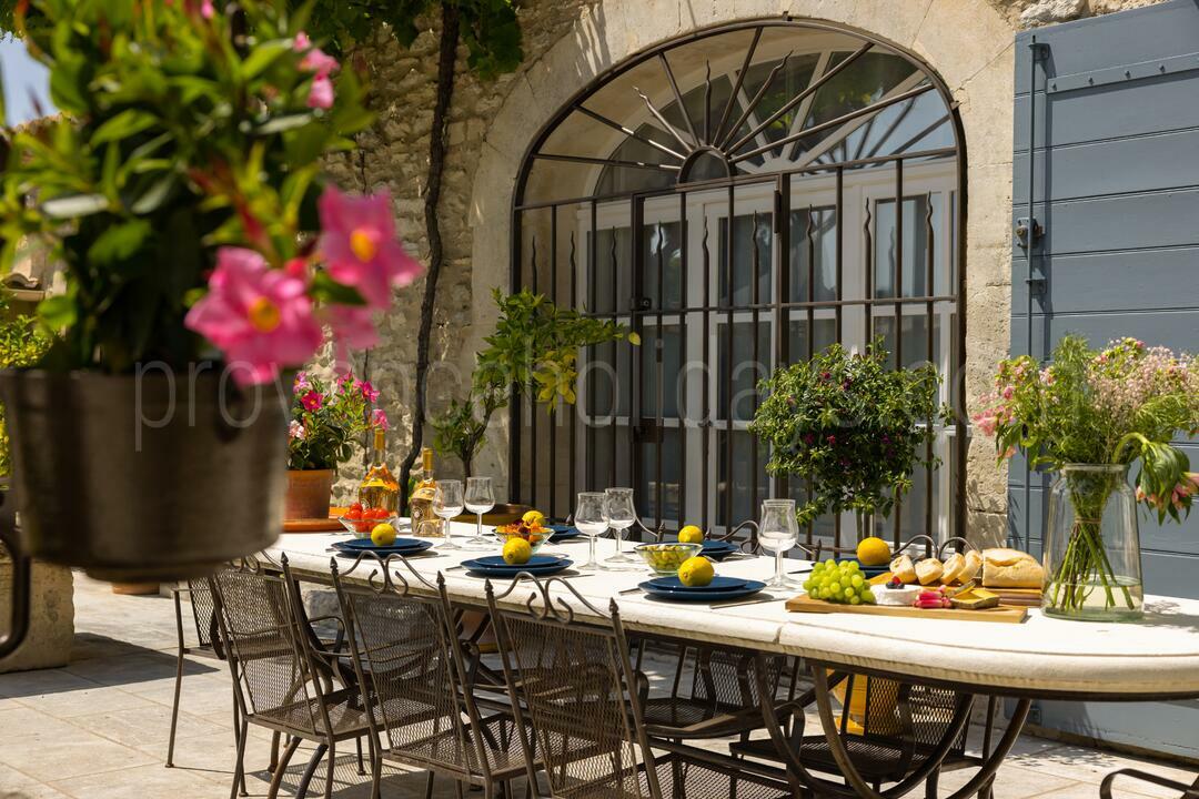 Luxury Holiday Rental with Heated Pool in Saint-Rémy-de-Provence 7 - Mas de l\'Oiseau: Villa: Interior