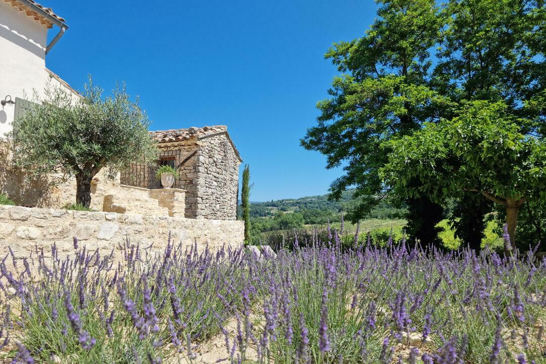 Holiday Rental with Private Pool in the Luberon 4 - Mas Cerisiers: Villa: Exterior