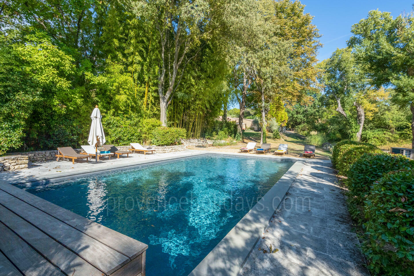 Mooie boerderij met verwarmd zwembad in Gordes, Luberon 1 - Mas des Sources: Villa: Pool