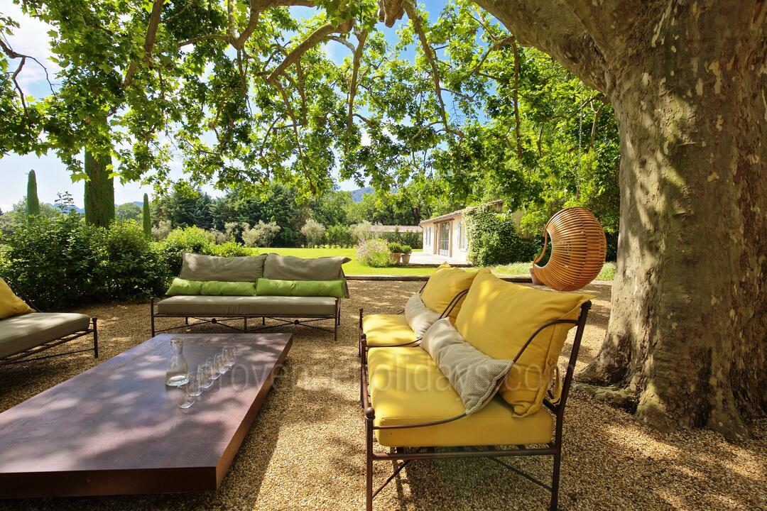 Location de vacances avec terrain de tennis 4 - Mas Provence: Villa: Exterior