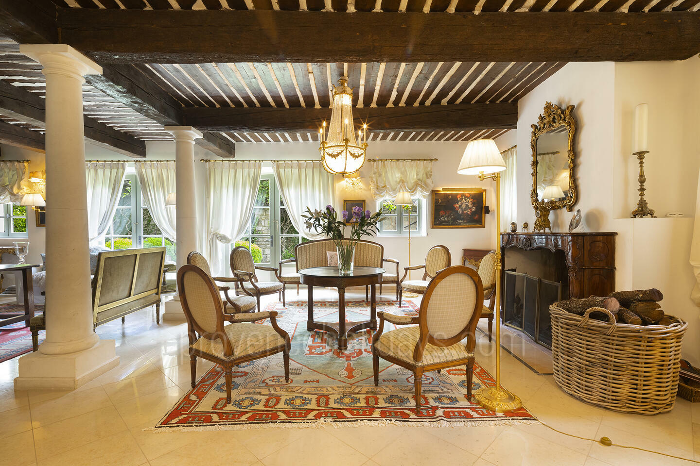 32 - Propriété d\'exception avec vue magnifique sur le Luberon: Villa: Interior