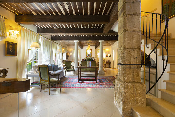 28 - Propriété d\'exception avec vue magnifique sur le Luberon: Villa: Interior