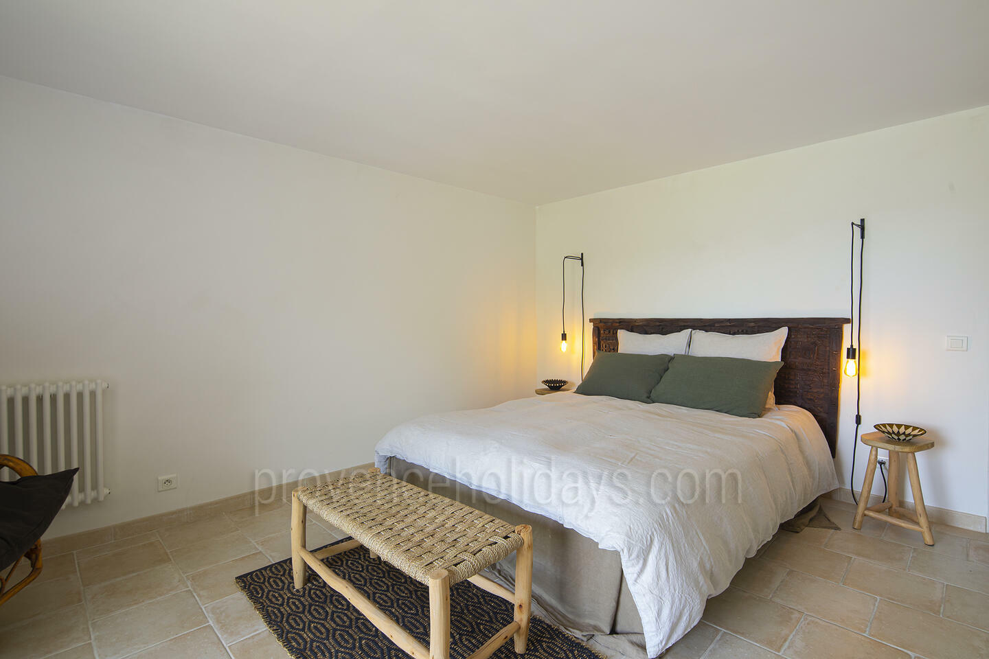 57 - Une Maison en Provence: Villa: Bedroom