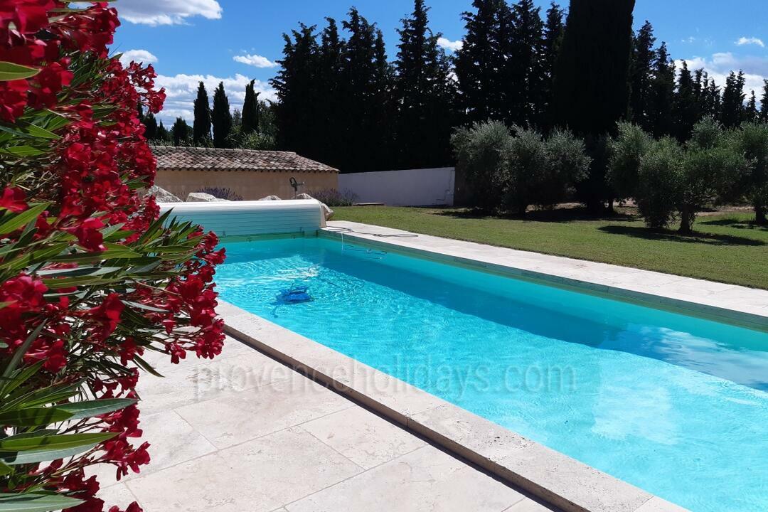 Gerenoveerde Provençaalse boerderij met airconditioning 4 - Mas Alpilles: Villa: Pool