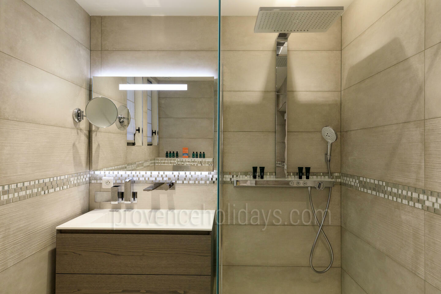48 - Domaine Bernard: Villa: Bathroom