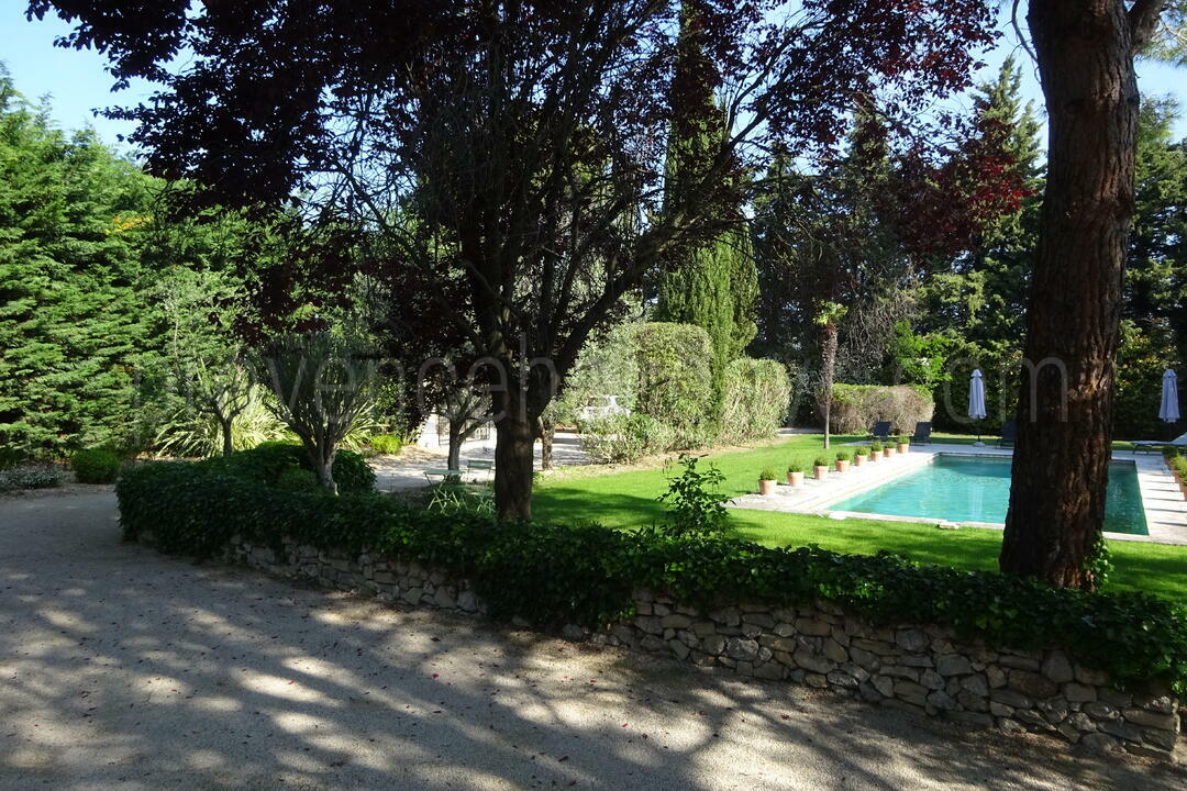 Belle propriété avec piscine privée à Eygalières 4 - Mas Art et Soleil: Villa: Exterior
