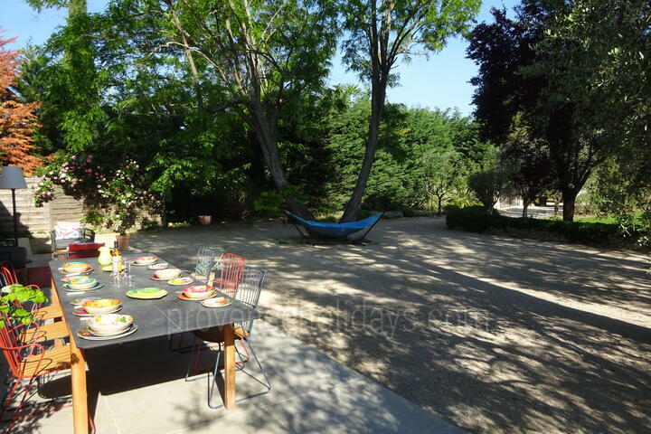 Schönes Anwesen mit privatem Pool in Eygalières 3 - Mas Art et Soleil: Villa: Exterior