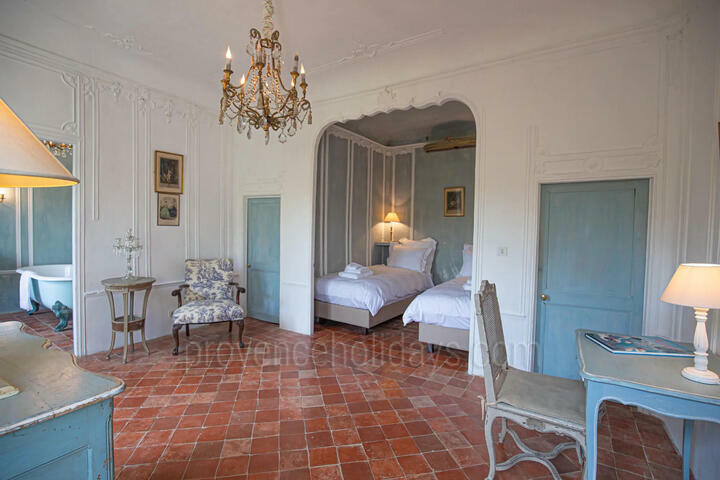83 - Château de Gignac: Villa: Interior