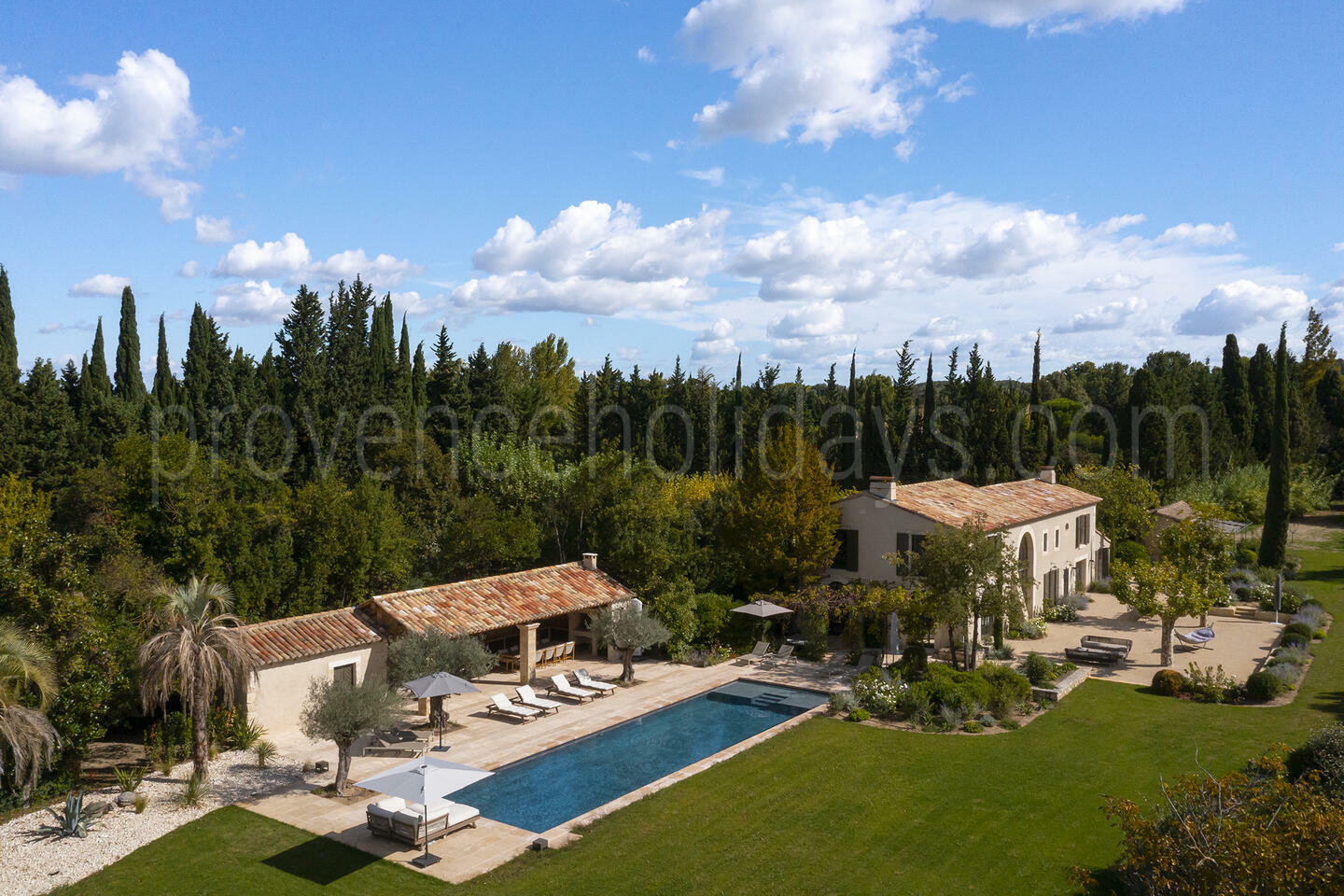 Exceptional property with tennis court in Saint-Rémy-de-Provence 1 - Mas du Paradis: Villa: Exterior