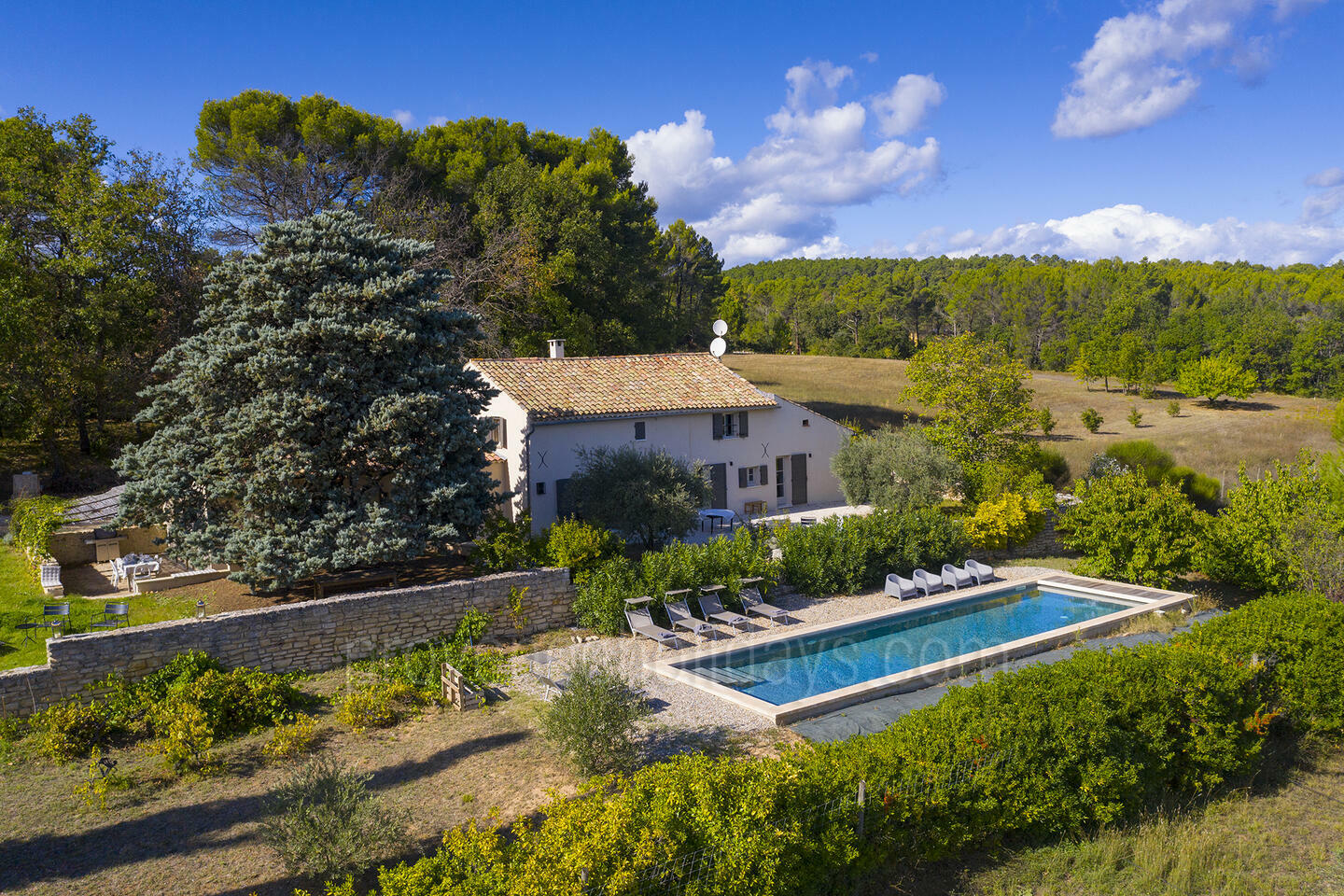 Recently Refurbished Holiday Rental in the Luberon 1 - Mas des Ocres: Villa: Pool