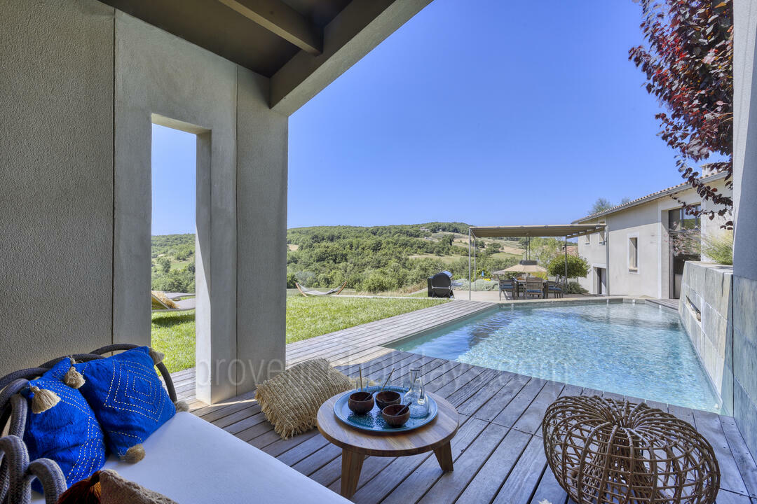 Location de vacances dans le Luberon avec piscine chauffée pour 8 personnes 7 - Le Mas du Vallon: Villa: Exterior