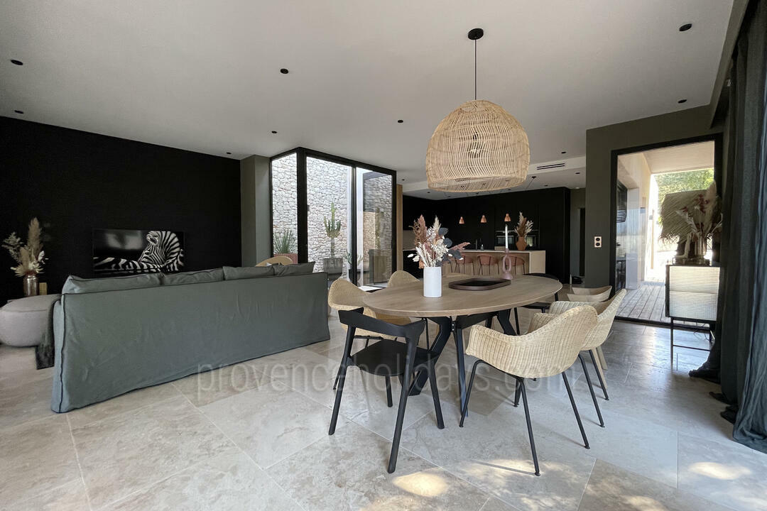 Brand New Luxury Villa with Contemporary Design 6 - Le Magnolia: Villa: Interior