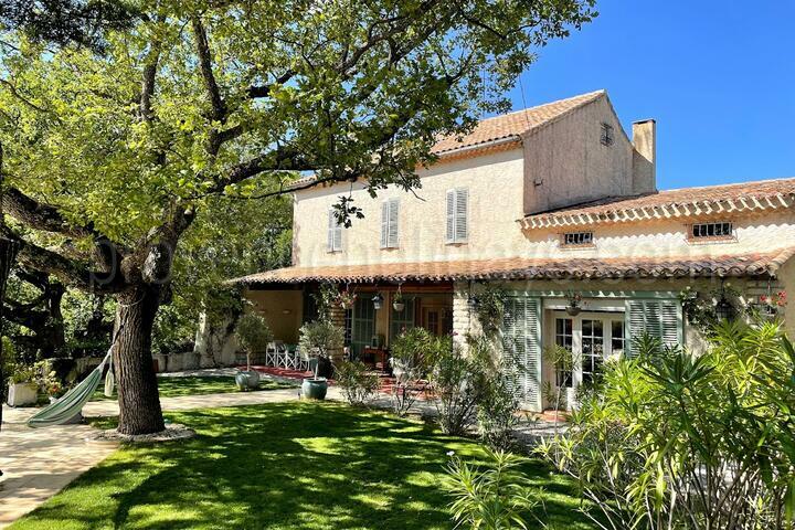 Beautiful Farmhouse with Private Pool in Var