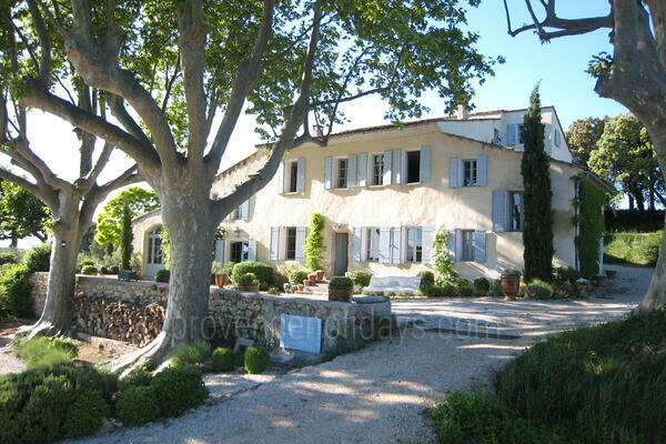 Maison de vacances traditionnelle à louer en Provence