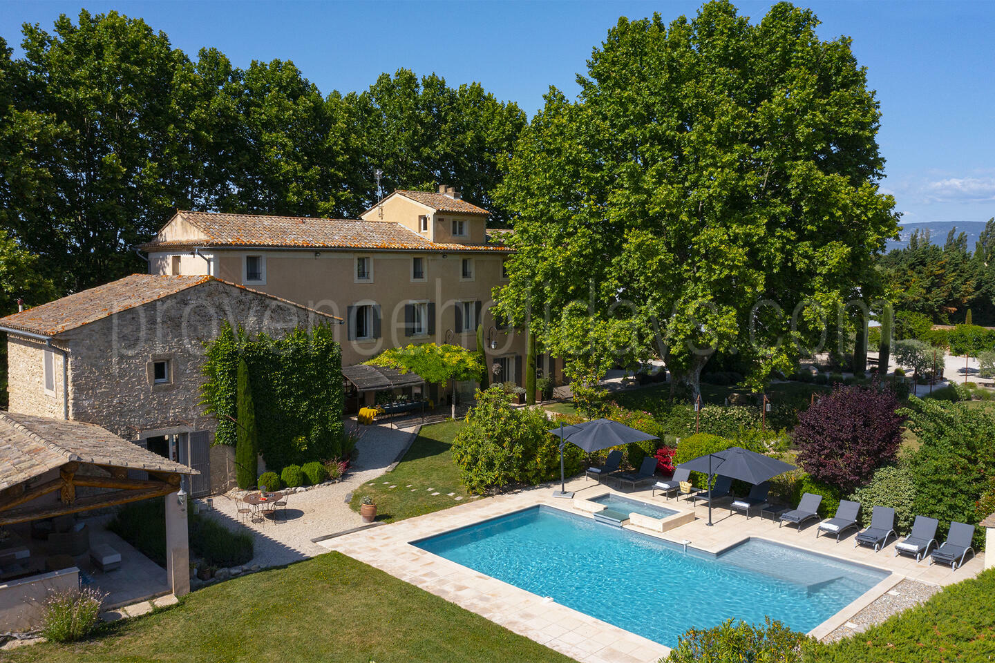 Charmante Provençaalse bastide met jacuzzi in de Luberon 1 - Bastide du Vieux Platane: Villa: Pool