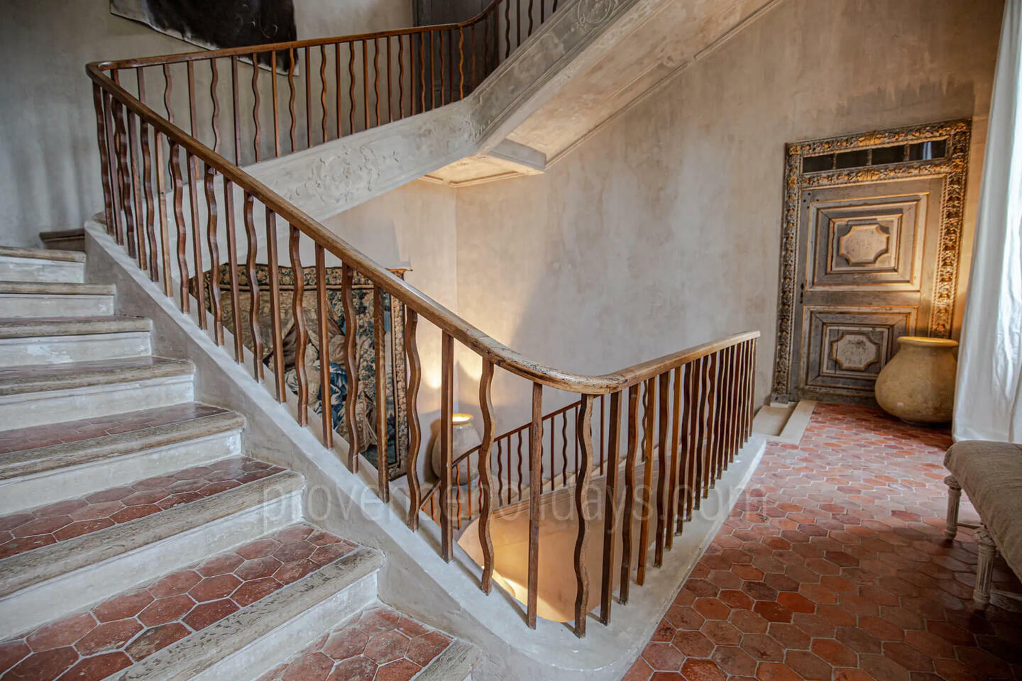 54 - Château de Gignac: Villa: Interior