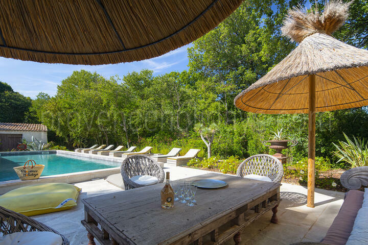 Location de vacances élégante avec piscine chauffée près de Saint-Rémy-de-Provence 3 - La Villa Gauloise: Villa: Exterior