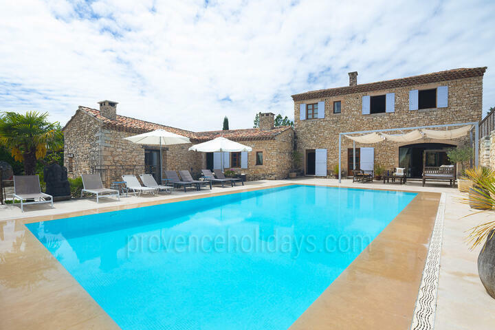Charming Holiday Rental in Rustrel, in the Luberon