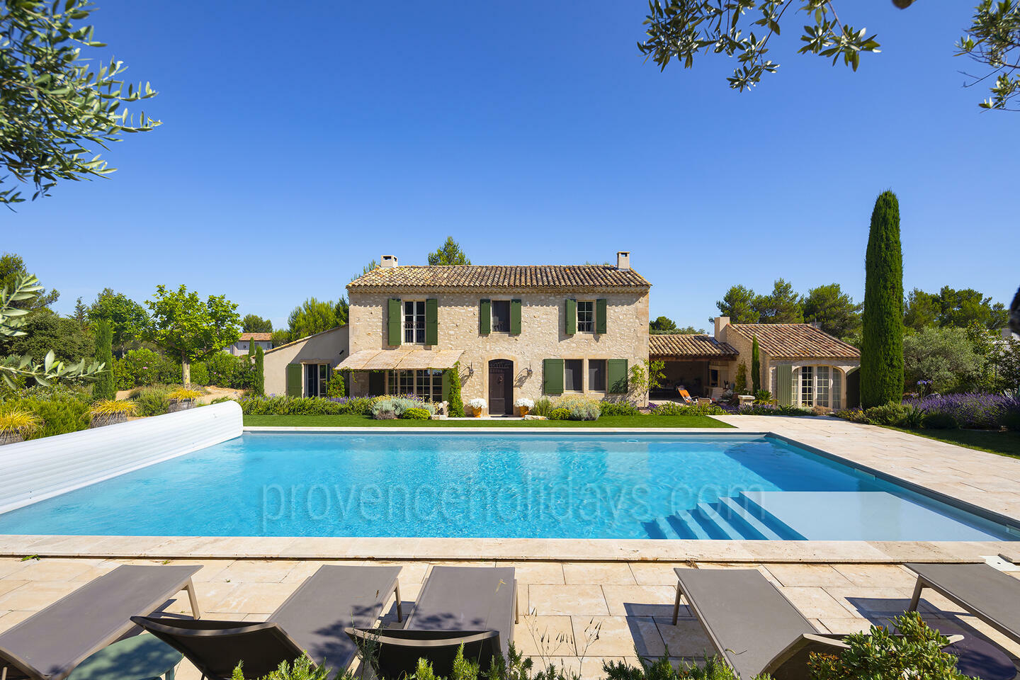 Luxuriöses Ferienhaus mit Poolhaus in Eygalières 1 - Le Mas de la Cabro: Villa: Pool