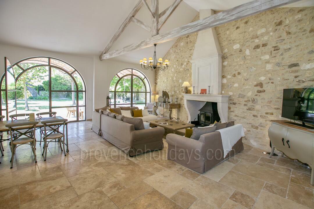 Luxury Holiday Rental in Saint-Rémy-de-Provence 5 - Les Oliviers: Villa: Interior