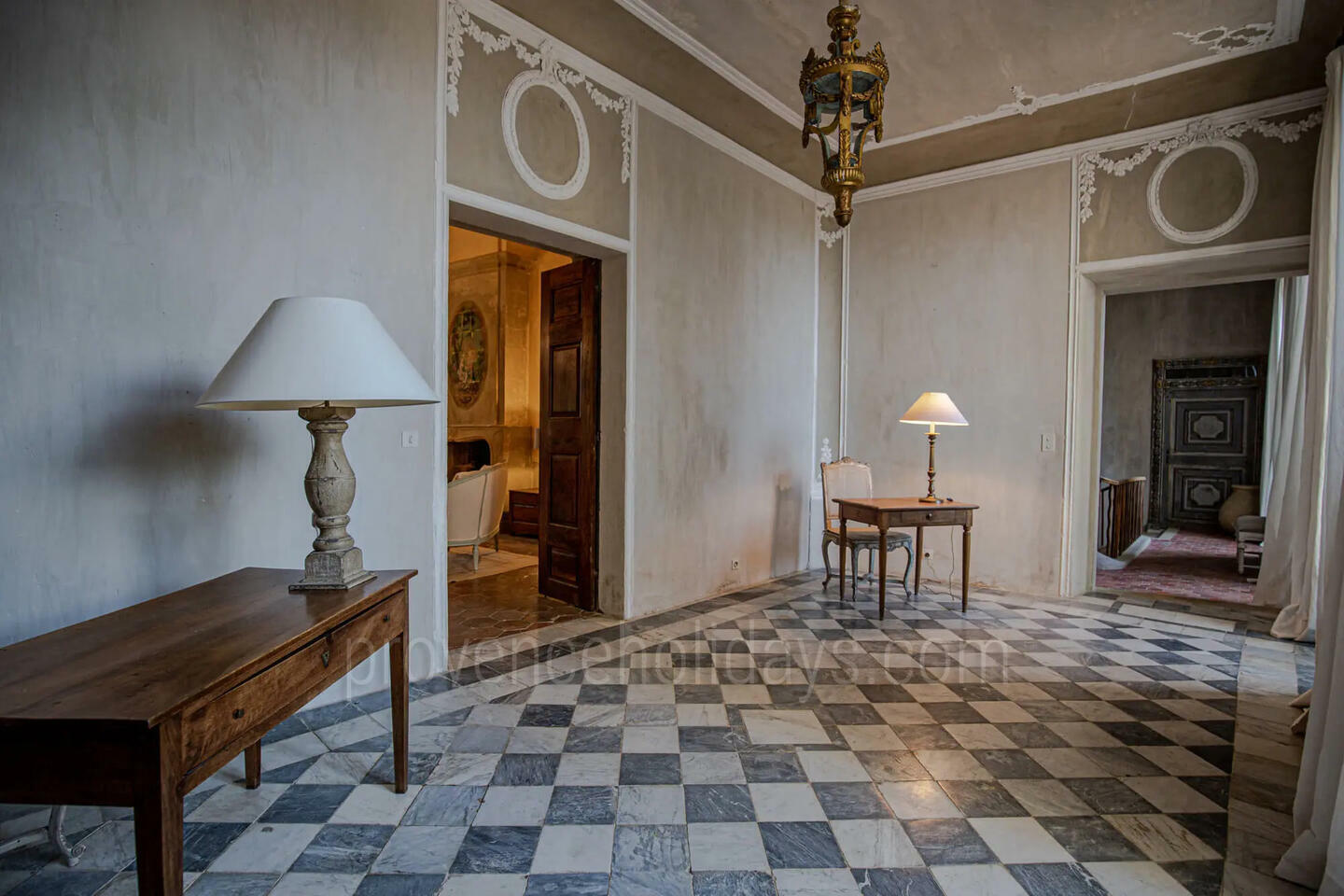 55 - Château de Gignac: Villa: Interior