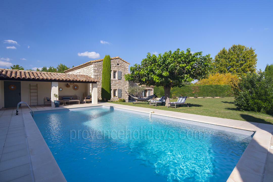Charming Stone Farmhouse with Luxury Pool House 5 - Mas du Sud: Villa: Pool