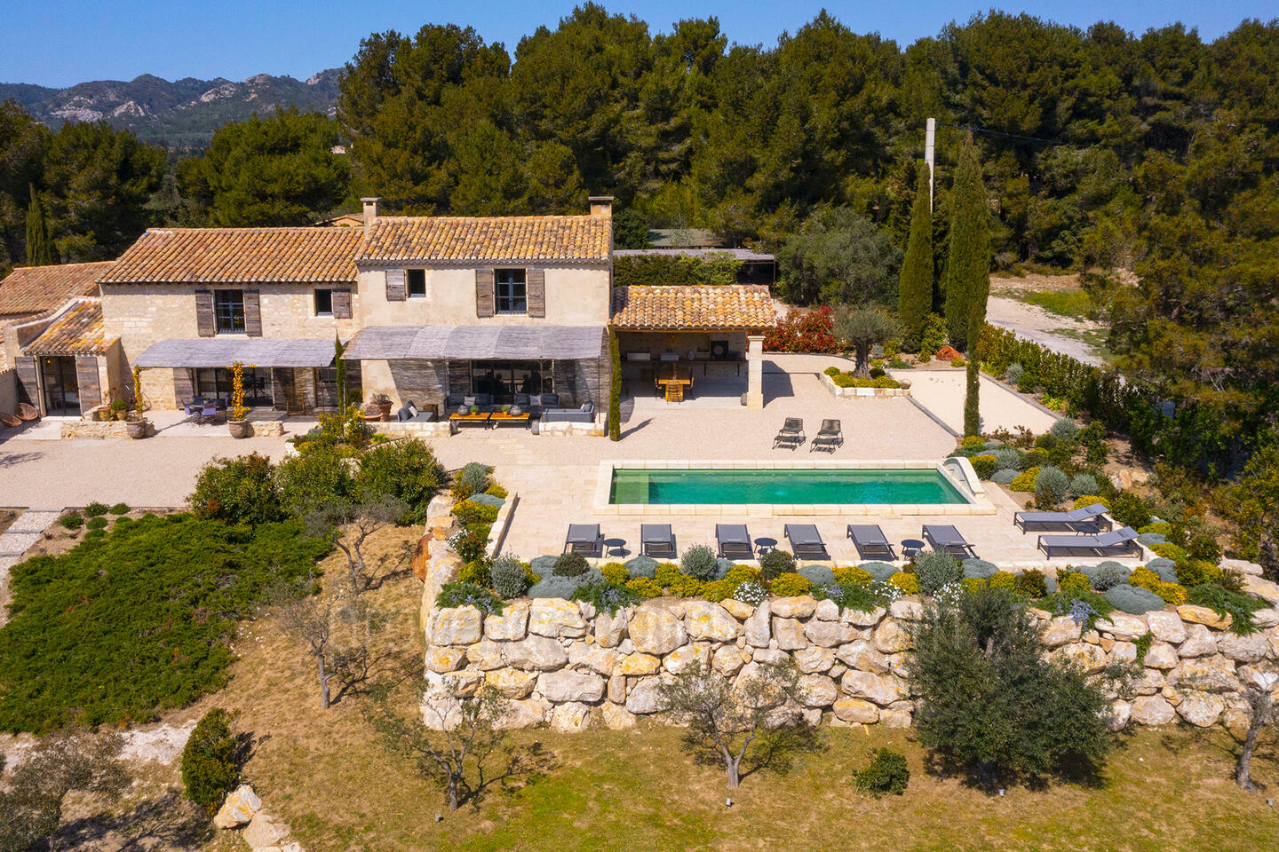 Luxe vakantiewoning voor 8 personen in Les Baux 1 - Mas de Provence: Villa: Exterior