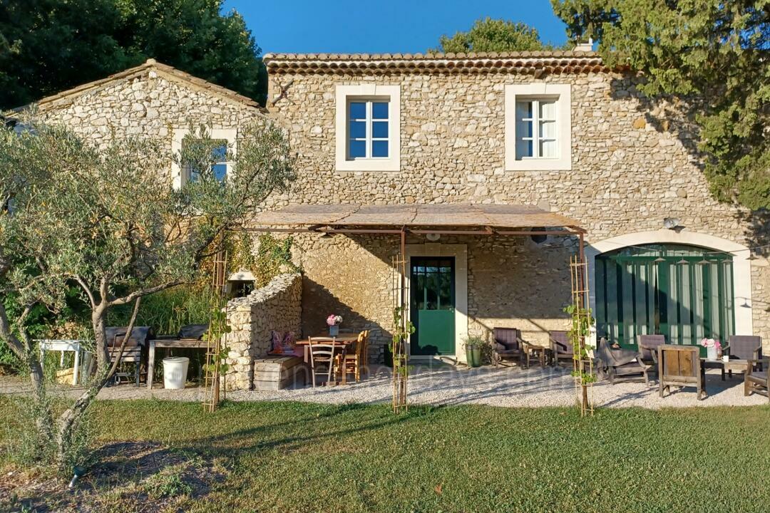 Ferme entièrement restaurée avec climatisation 7 - Mas du Vaucluse: Villa: Exterior