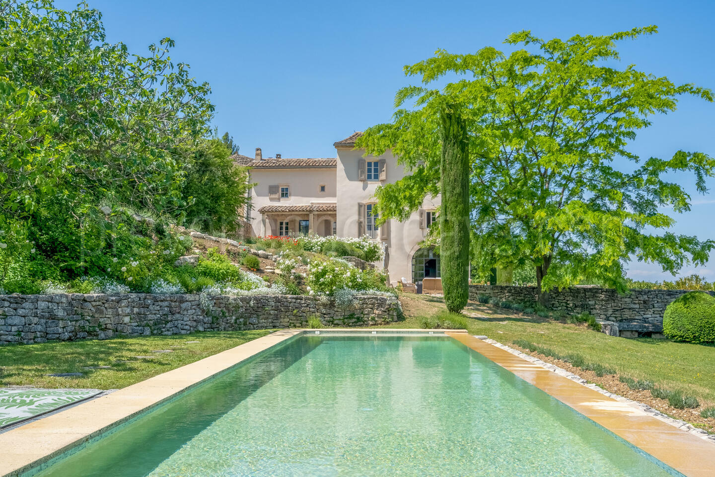 Landhaus mit hervorragender Aussicht in der Nähe von Lacoste 1 - Bastide des Magnans: Villa: Exterior