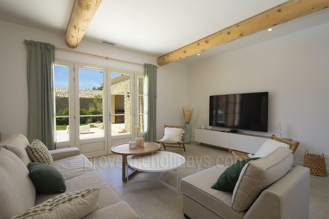 Beautiful Holiday Rental with Air Conditioning near Gordes 4 - Mas de Fontblanche: Villa: Interior