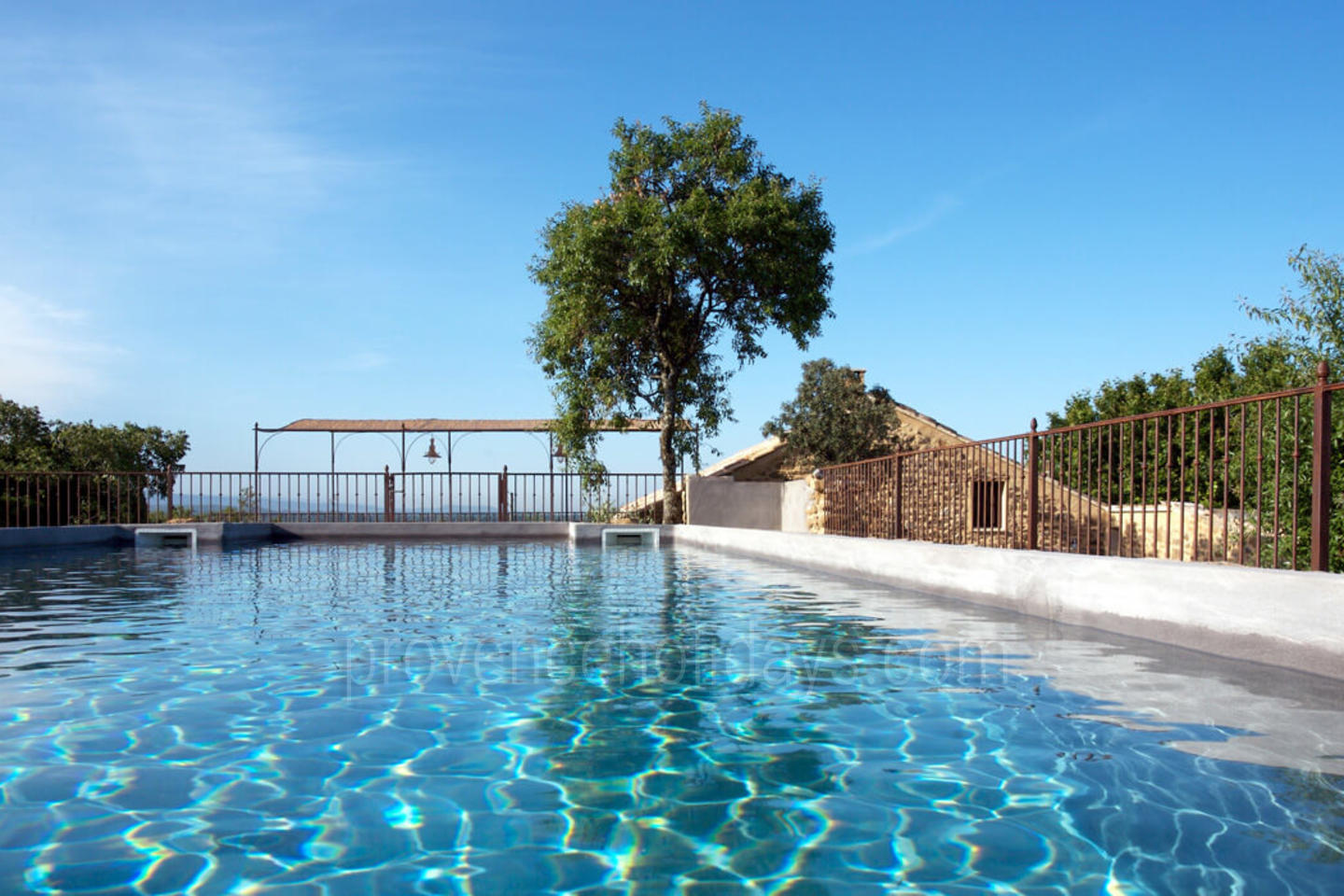 Mooi vakantiehuis in Beaumes de Venise 1 - Mas de Beaumes: Villa: Pool